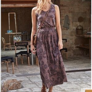 Garnet Hill Smocked-Waist Sleeveless Maxi Tank Dress Muted Purple Paisley Sz L